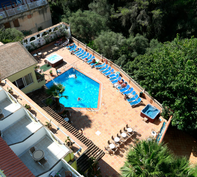 hotel manaus servicio de piscina y jacuzzi en mallorca servicio de piscina y jacuzzi hotel manaus